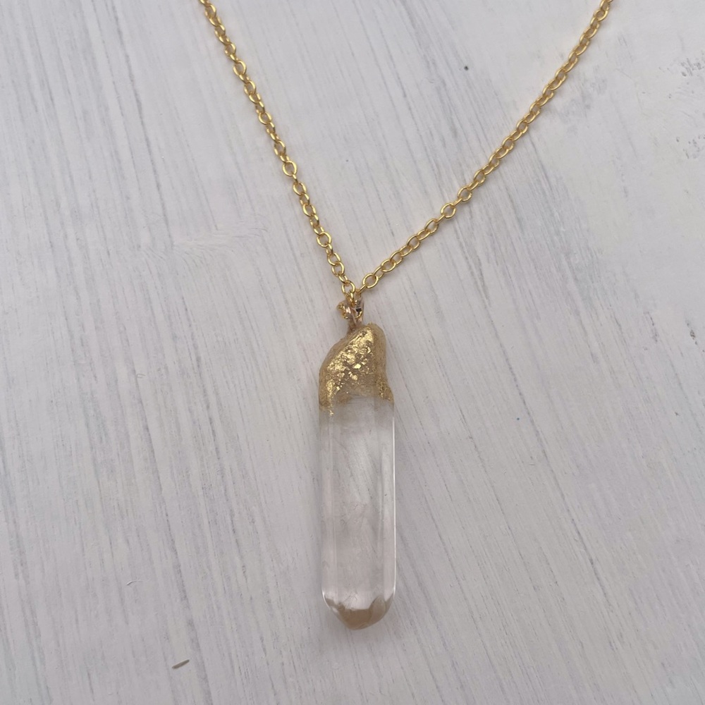Clear quartz gold necklace